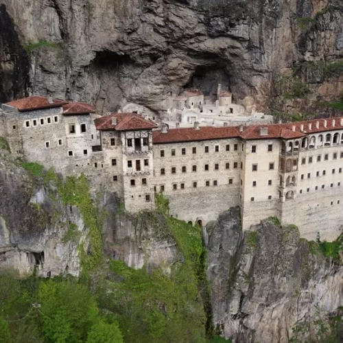 الدير-في-سوميلا