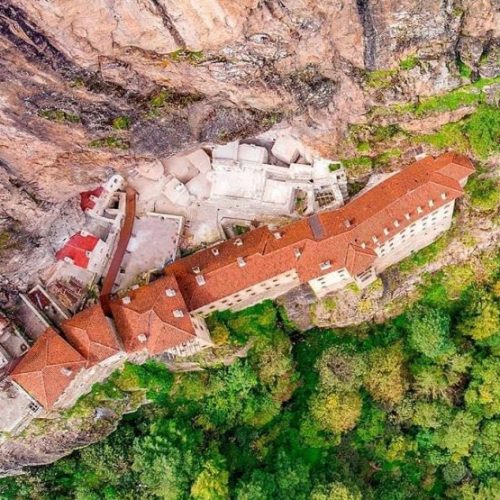 116105825_2702114676724968_1869712182053443567_n-870x555