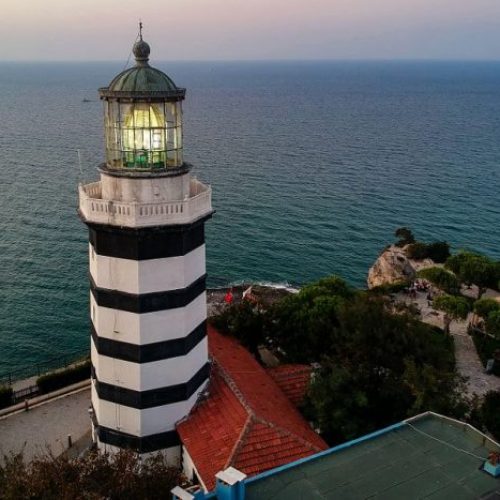 6de7db48a17b04bdc4a956a53df528e9-700x467