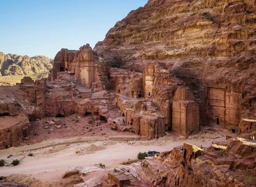 ibnbattuta-lxHOZAK-j1xQk-tgZ